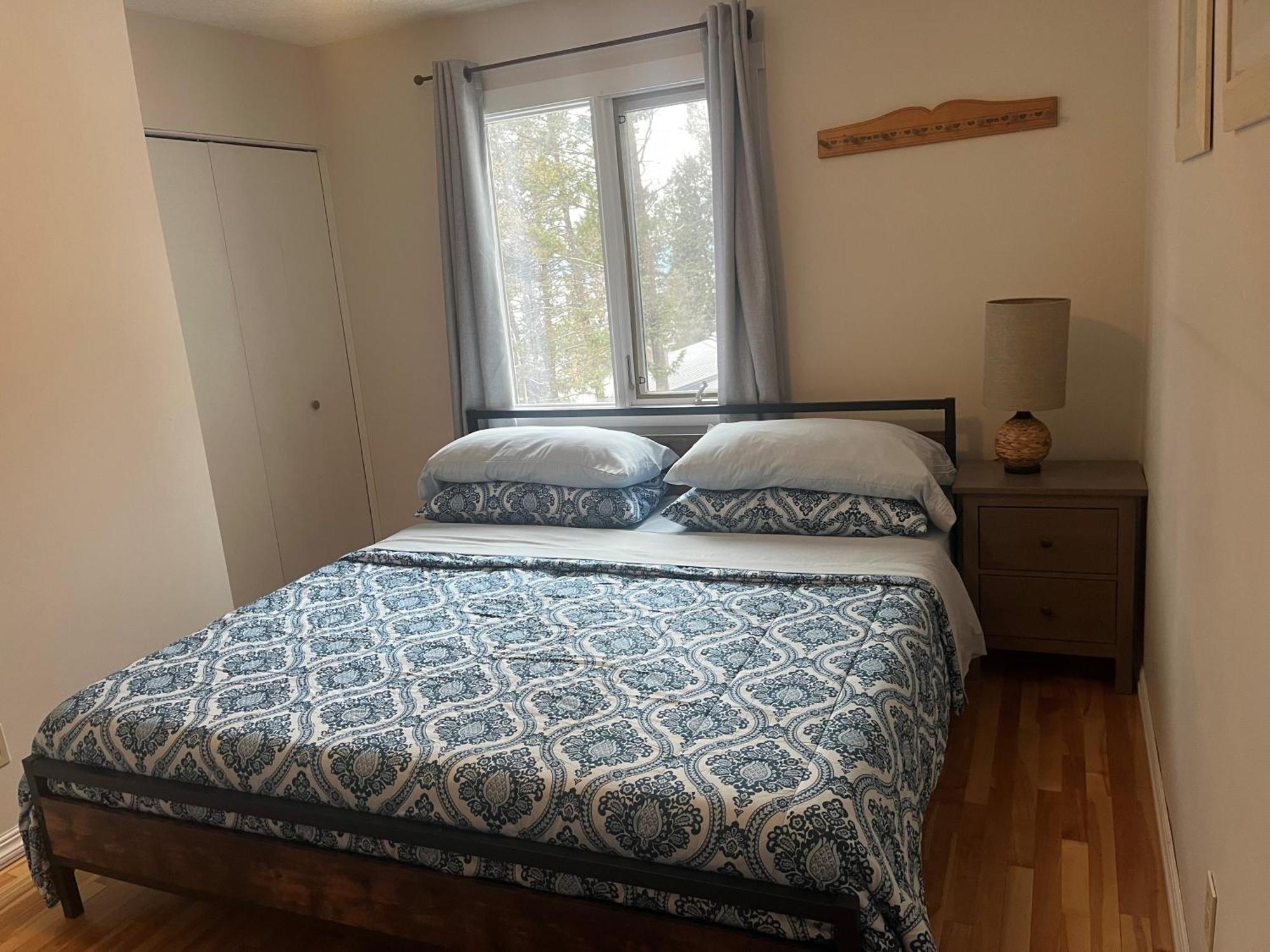 Akiskinook At Windermere Lake - Private Beach Access - New Pool And Hot Tub Now Open! Invermere Luaran gambar
